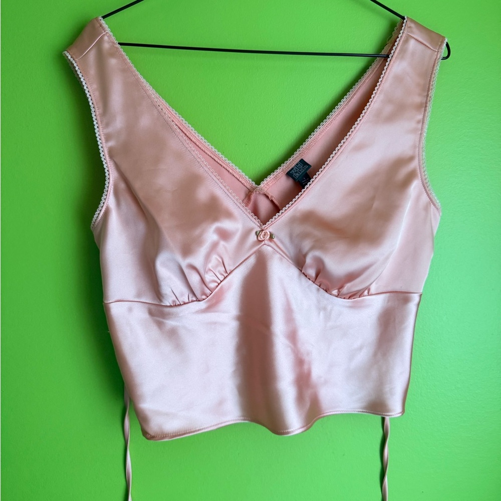 *NWT* Wild Fable Pinky-Peach Satin Tie-Back Crop Top – Size S